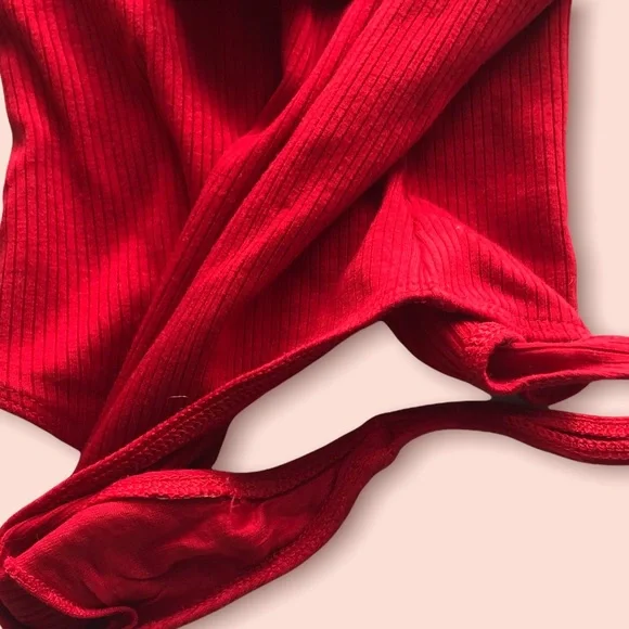 SUNDAY BEST | Ribbed Bodysuit - Picture 4 of 9